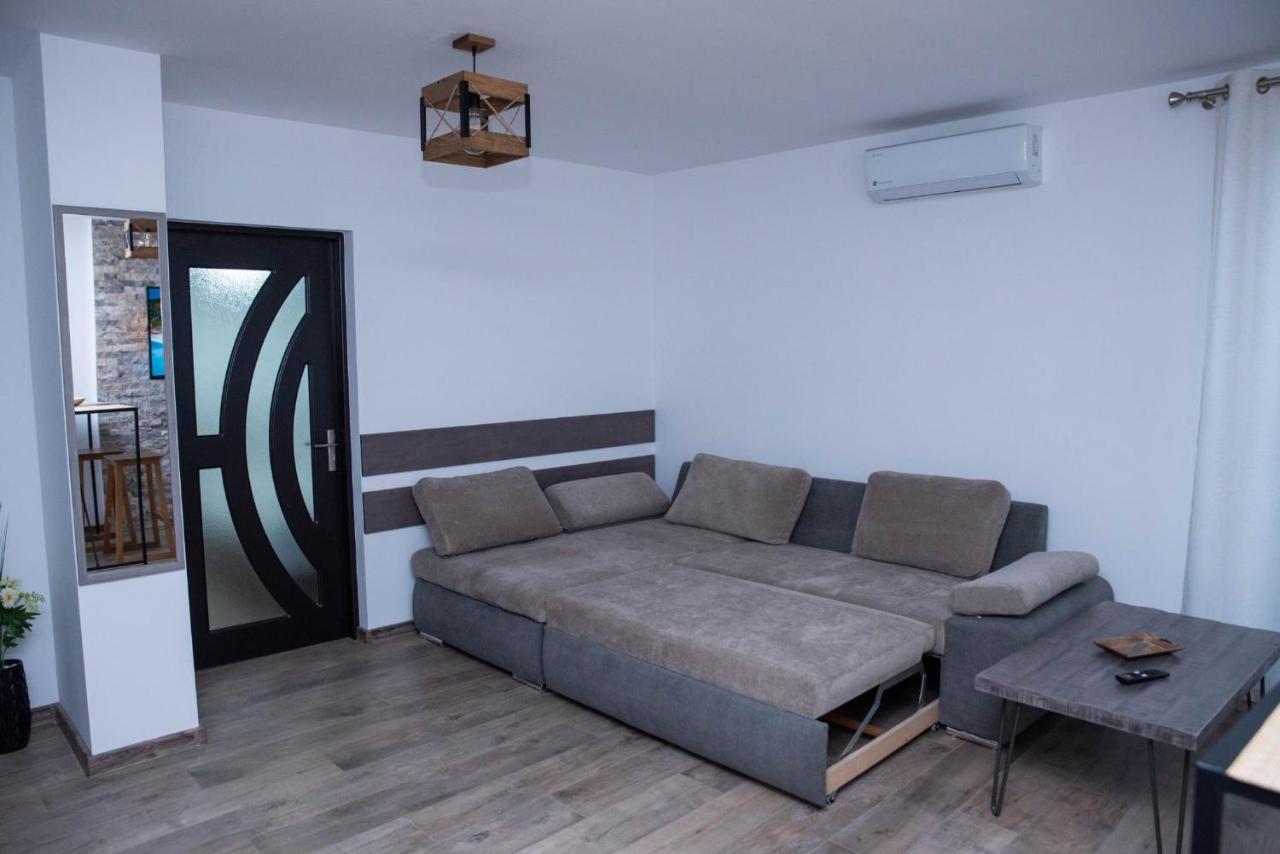Green Apartments Oradea Εξωτερικό φωτογραφία