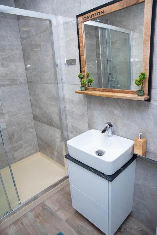 Green Apartments Oradea Εξωτερικό φωτογραφία