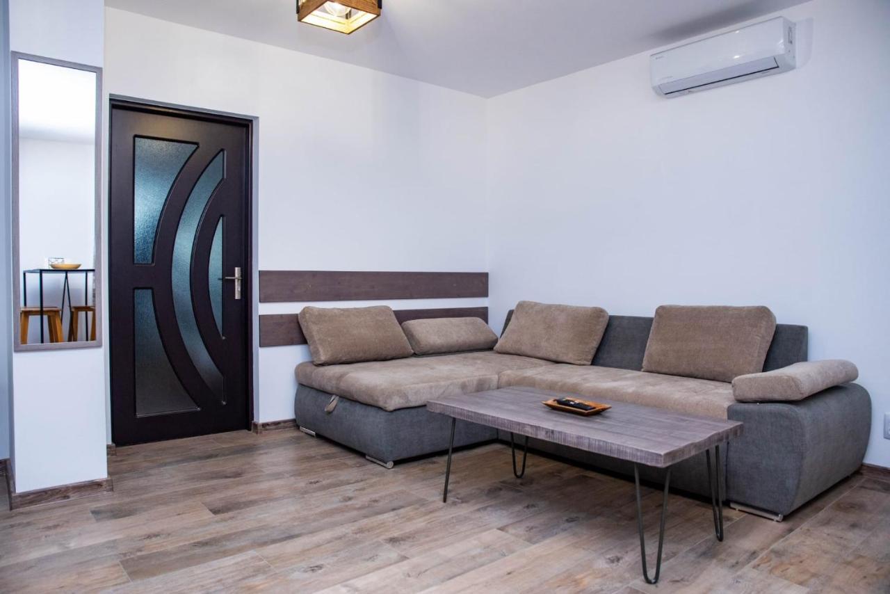 Green Apartments Oradea Εξωτερικό φωτογραφία