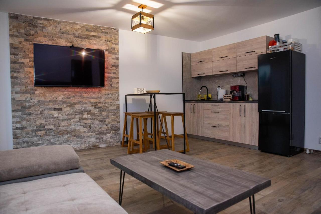 Green Apartments Oradea Εξωτερικό φωτογραφία