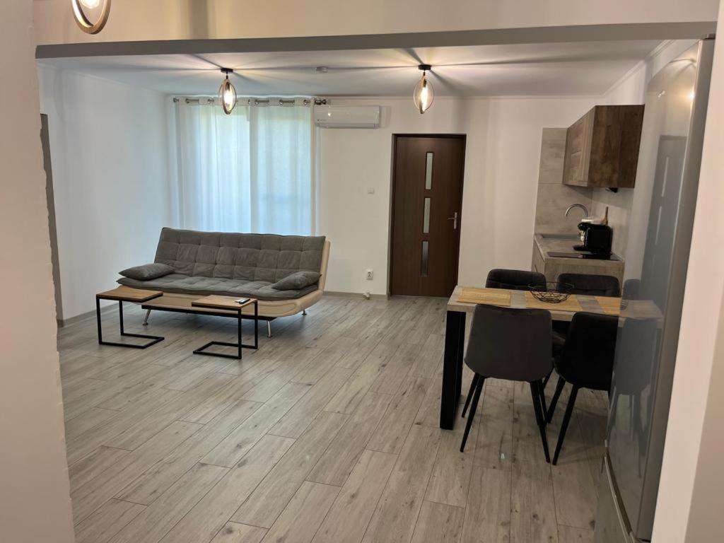Green Apartments Oradea Εξωτερικό φωτογραφία