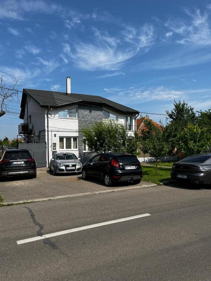 Green Apartments Oradea Εξωτερικό φωτογραφία